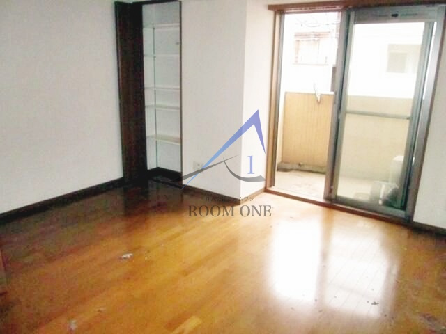 アゼリアヒルハイツのキッチン|洋室のお部屋です。