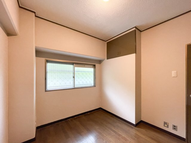 マンション住吉川の洋室|約4.6帖の洋室です。