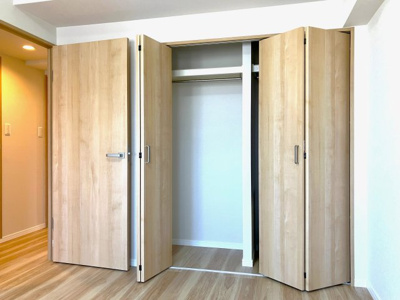 【収納】 | サンセレクト稲積公園Ⅱ | 6.4帖洋室クローゼット