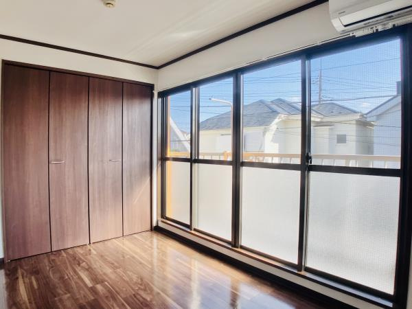 調布市国領町６丁目の賃貸マンションの居間・リビング