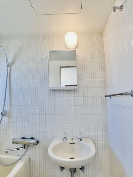 調布市国領町６丁目の賃貸マンションの洗面所