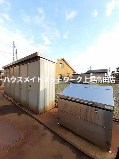 ファイン・グレースⅡの設備|外部物置・ゴミステーション
