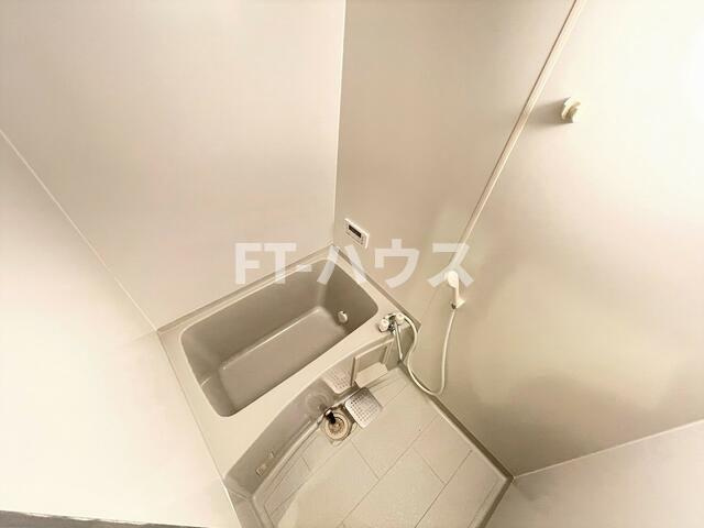 メゾンナカムラⅤの浴室