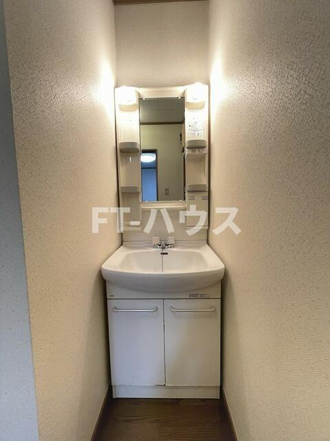 メゾンナカムラⅤの洗面所