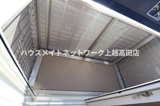 ファースト・ハイツ 八幡のバルコニー|バルコニー