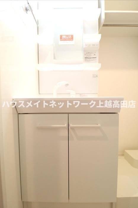 ファースト・ハイツ 八幡の独立洗面台|洗髪洗面化粧台