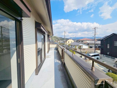 【バルコニー】 | 川西市緑が丘1丁目　中古戸建