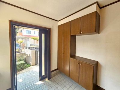 【玄関】 | 川西市緑が丘1丁目　中古戸建