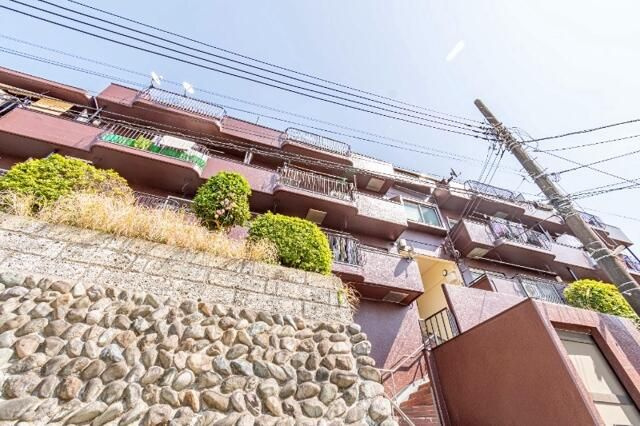 ライオンズマンション井土ケ谷の外観