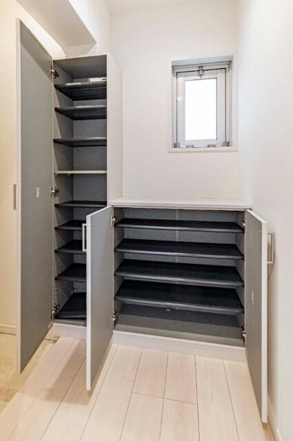 ライオンズマンション井土ケ谷の玄関