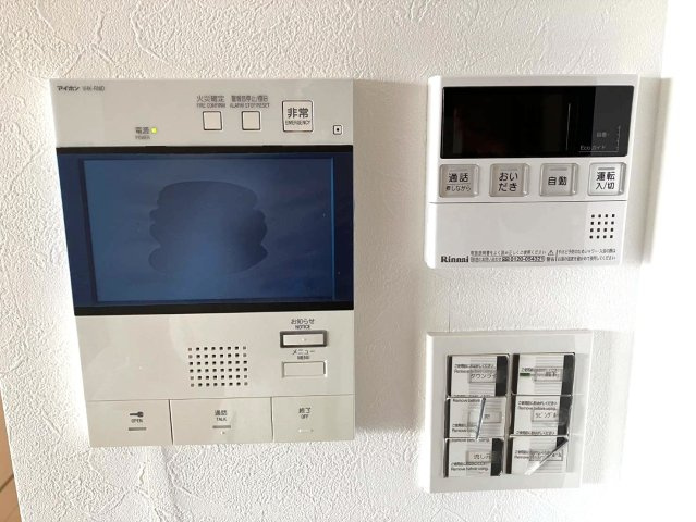 ヴェルディ若草町パームガーデンの防犯設備|モニター付きインターホンで来訪者を確認できて安心です