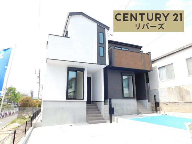 名古屋市北区川中町の新築一戸建の前面道路含む現地写真|☆１号棟☆　　新価格！！いつでも見学できます♪（お問合せ当日、平日、水曜、夜間でもＯＫ）　小学校徒歩４分♪　駐車並列２台ＯＫ！　全居室南向き♪　広々ＬＤＫ１９．３帖♪　床暖房や食洗機など設備充実！