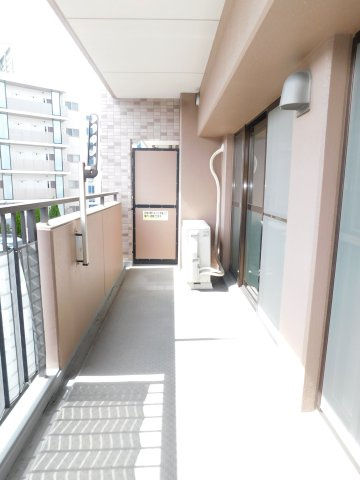 宝マンション日比野のバルコニー|◇バルコニー◇　　南面で陽当り良好なワイドバルコニー♪