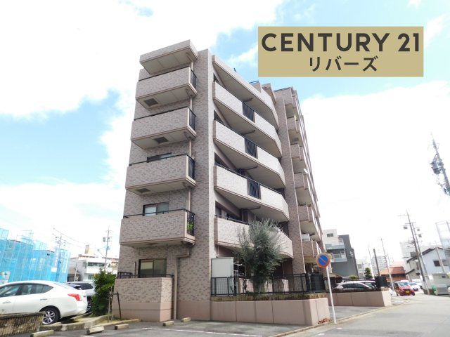 宝マンション日比野の外観|内覧希望の方はお気軽にお問い合わせください♪　令和７年１２月リフォーム済！　ペット飼育可♪　続き間ＬＤＫ約２１．０帖！　南面ワイドバルコニー！　敷地内駐車場承継可能！