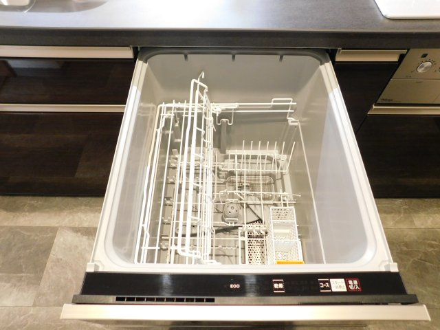 宝マンション日比野のキッチン|◇食洗機◇　　家事の負担を軽減する便利な食洗機付き！
