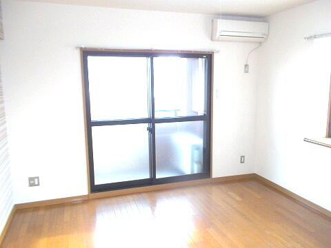 スターボードマンションの居間・リビング