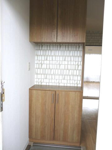 アメニティハイツ Bの玄関