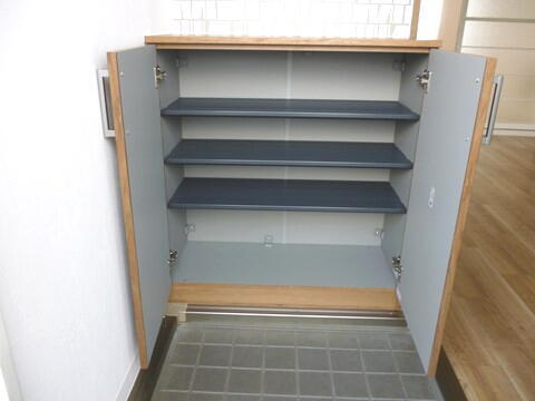 アメニティハイツ Bの玄関