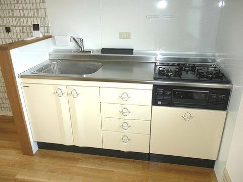 アメニティハイツ Bのキッチン