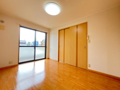 【内装】 | ＩＺＵＭＩ | 洋室