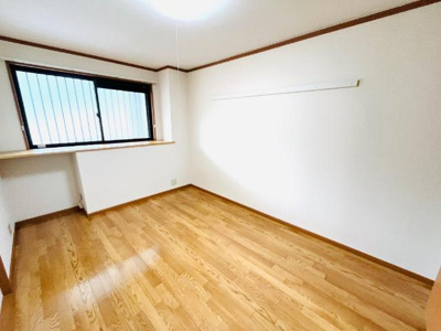 【内装】 | カーサ・ベルデ Ａ | 洋室②