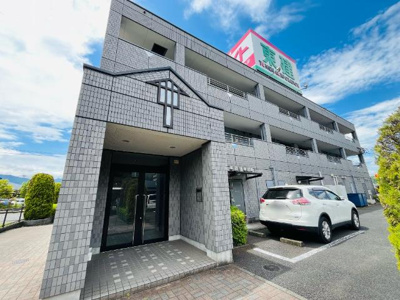 【外観】 | カーサ・ベルデ Ａ | 外観写真（昼）