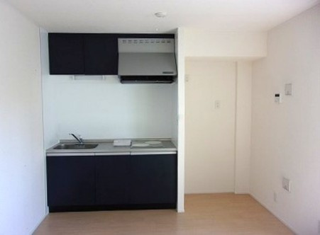 本八幡フロントコートの居間・リビング