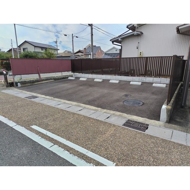 岐阜市加納南陽町３丁目の駐車場