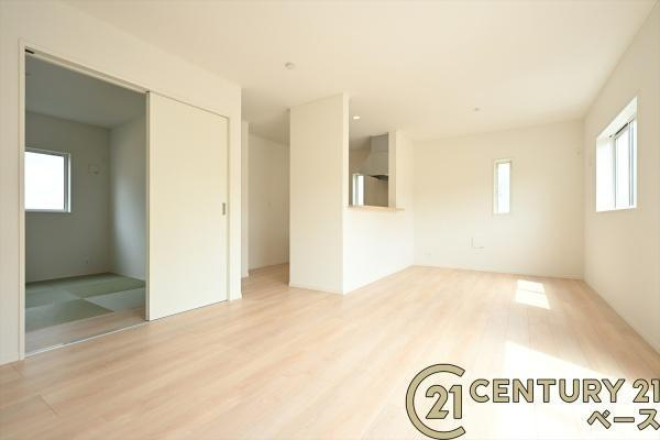 クレイドルガーデン百済 １号棟 ／新築一戸建の内観：施工例|■浄水器付きのシステムキッチンです！■