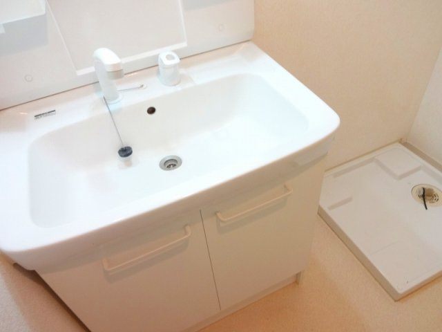 イリーデ摂津の洗面所
