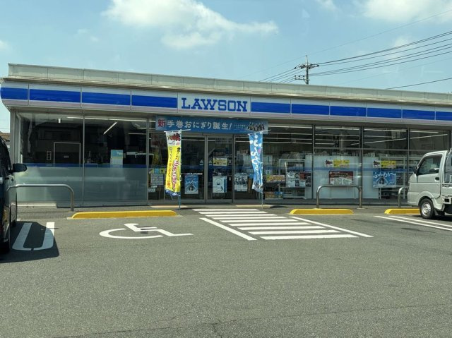 レオパレスブルーヴェールの周辺
