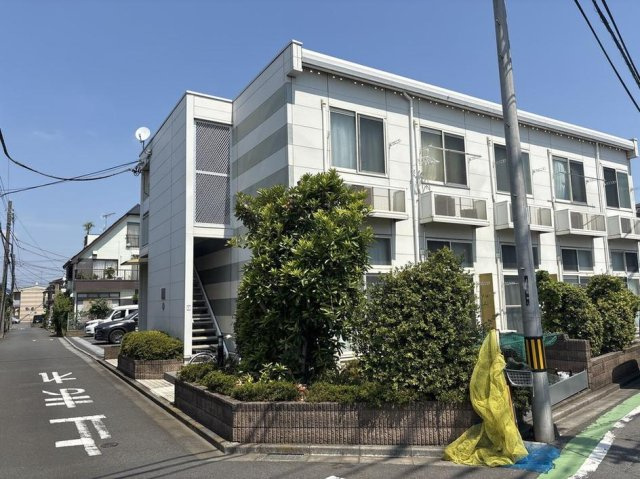 レオパレスブルーヴェールの外観