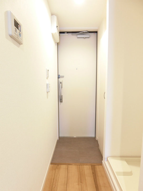 リブリ・茨木春日Ⅱの玄関|シンプルで使いやすい玄関です