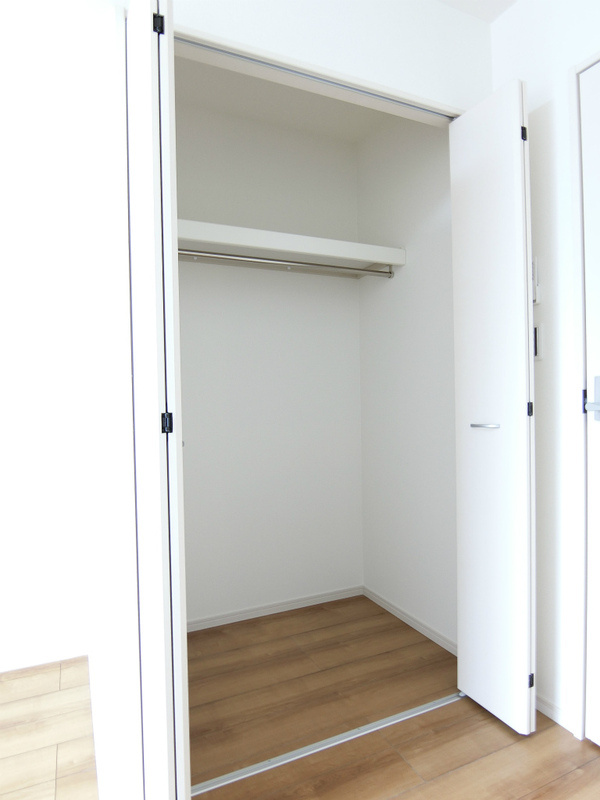 リブリ・茨木春日Ⅱの収納|大きなものも収納できそうです