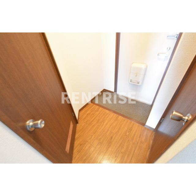 サンシャイン平和の玄関