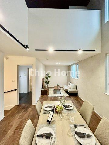 葛飾区東立石1丁目新築分譲住宅の居間・リビング|リビングダイニング