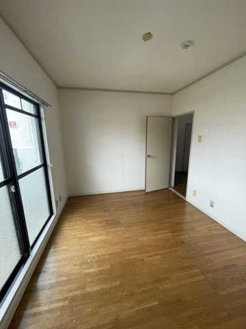 神戸市西区池上１丁目の賃貸マンションの居間・リビング