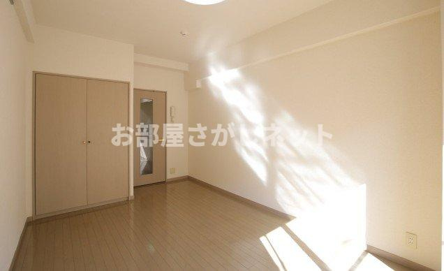 カテリーナ市ヶ谷【おとり物件なし】#学生・社会人にオススメ！初期費用分割払いOK！の洋室