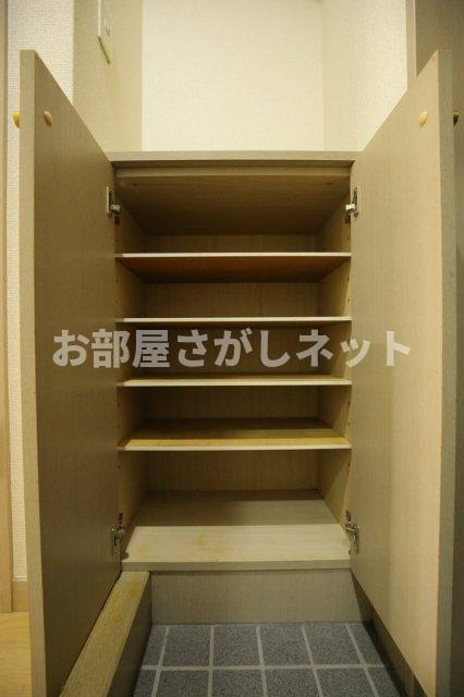 カテリーナ市ヶ谷【おとり物件なし】#学生・社会人にオススメ！初期費用分割払いOK！の収納|靴入
