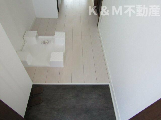 グランディール柏の玄関|収納もある玄関です