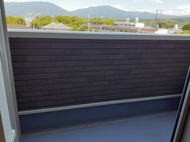 フェリーチェのバルコニー