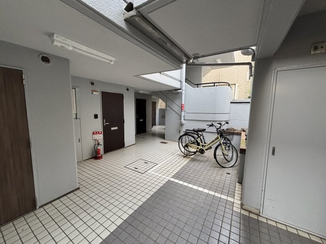 ワコーレ篠原中町のロビー