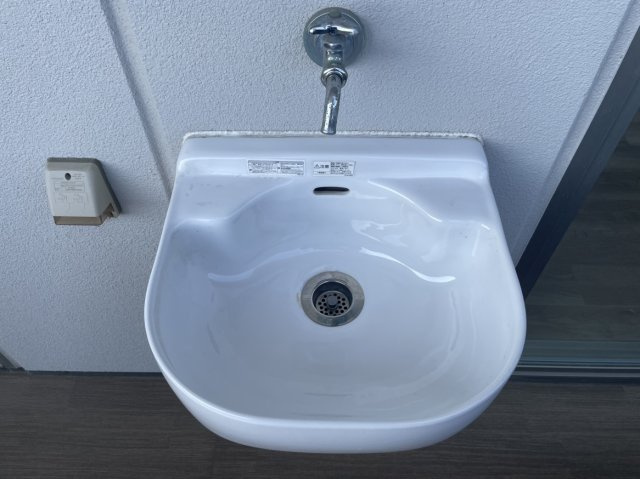 アルファステイツ住吉のその他|バルコニーはシンクがあり、ガーデニングへの水やりやバルコニーのお掃除に便利です。