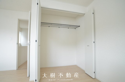 【洋室】 | 綾瀬市深谷中4丁目　新築戸建て　全4棟【仲介手数料無料】 | 2階　洋室3（7.0帖）クローゼット