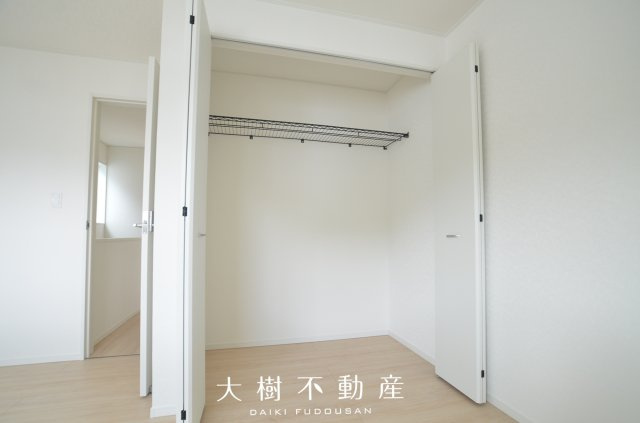 【洋室】 | 綾瀬市深谷中4丁目　新築戸建て　全4棟【仲介手数料無料】 | 2階　洋室3（7.0帖）クローゼット