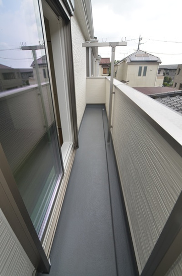 【バルコニー】 | 綾瀬市深谷中4丁目　新築戸建て　全4棟【仲介手数料無料】