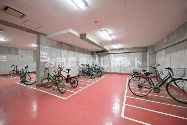 パレステュディオ渋谷本町【おとり物件なし】#学生・社会人にオススメ！初期費用分割払いOK！のその他共用部分|駐輪場