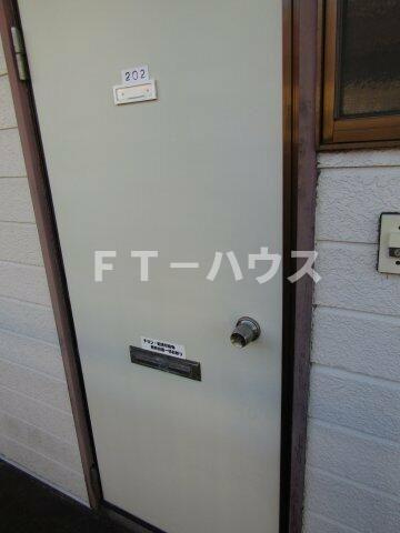 ミキハイツの玄関