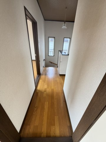 【内装】 | 佐貫町賃貸戸建て | ２階廊下