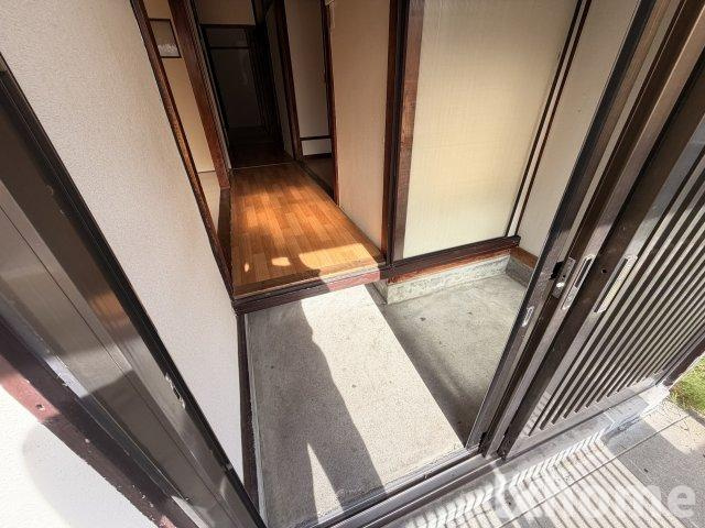 松下住宅貸家の玄関|玄関です